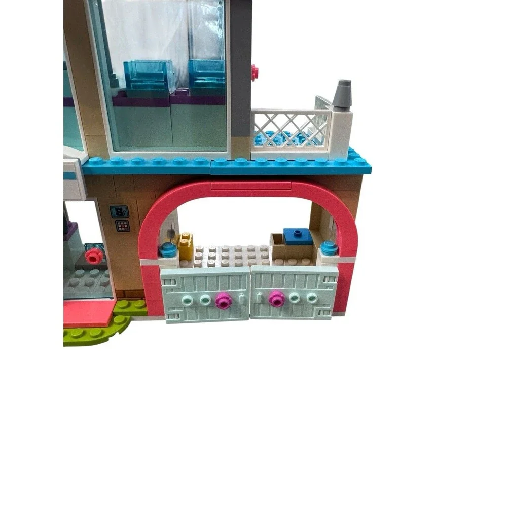 LEGO Friends: Heartlake City Vet Clinic (41446) – AS IS, Missing Pieces